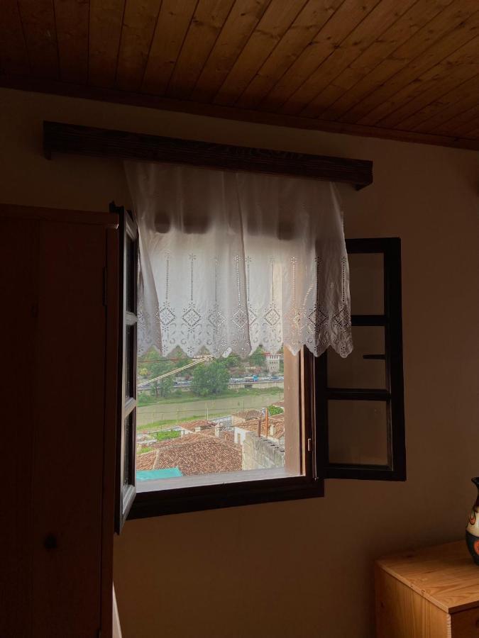 Teo'S Guest House Berat Dış mekan fotoğraf