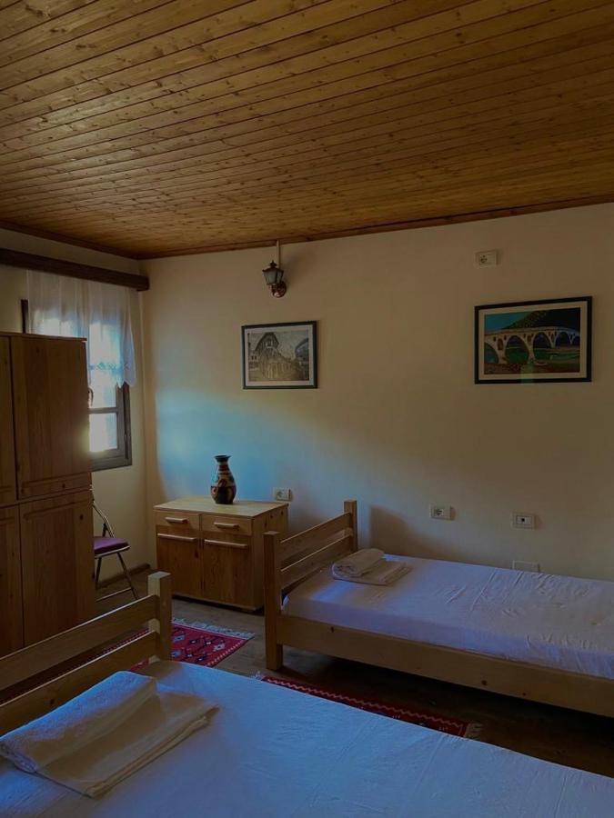 Teo'S Guest House Berat Dış mekan fotoğraf