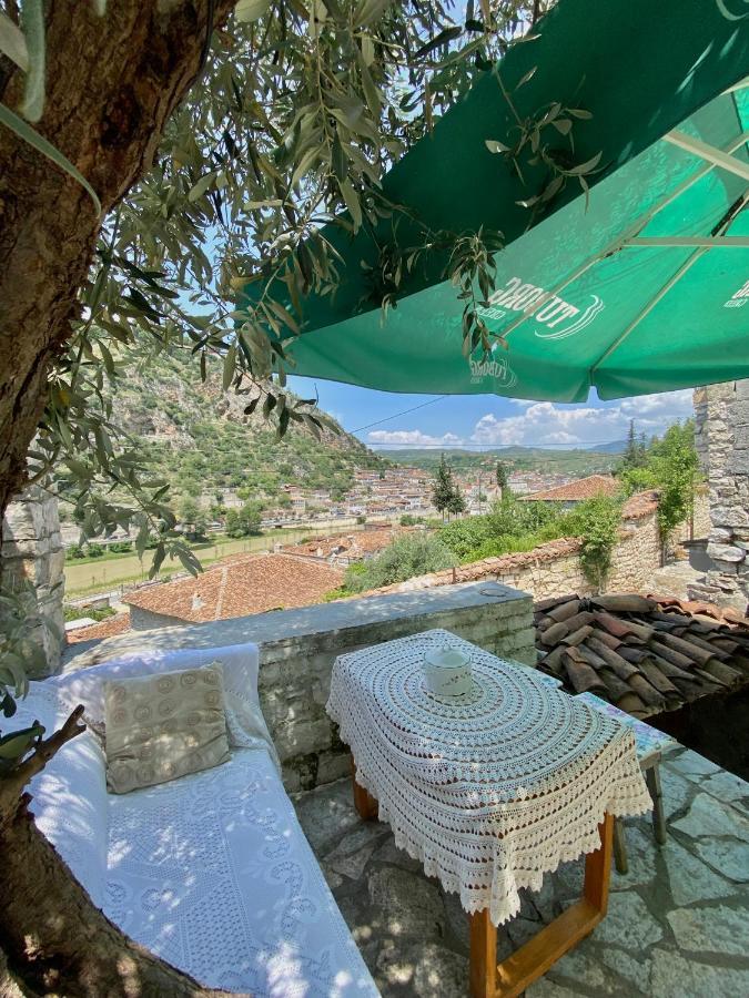 Teo'S Guest House Berat Dış mekan fotoğraf