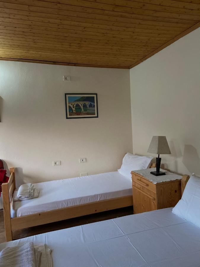 Teo'S Guest House Berat Dış mekan fotoğraf
