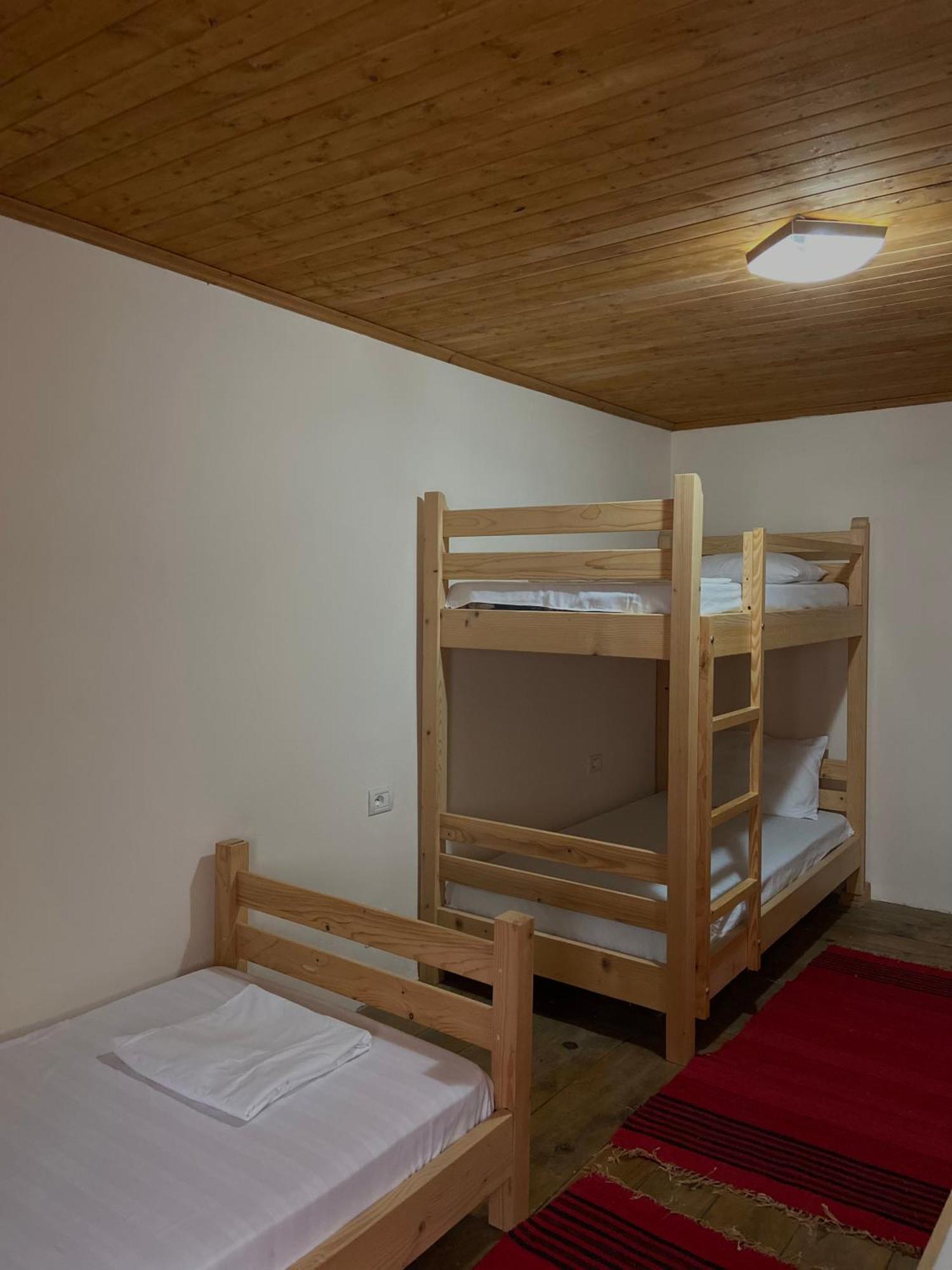 Teo'S Guest House Berat Dış mekan fotoğraf